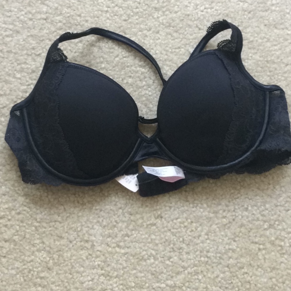Victoria’s Secret black angel bra